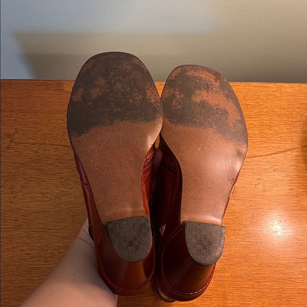 Open-Toe Slingback Sandals in Red - Picture 10 of 12
